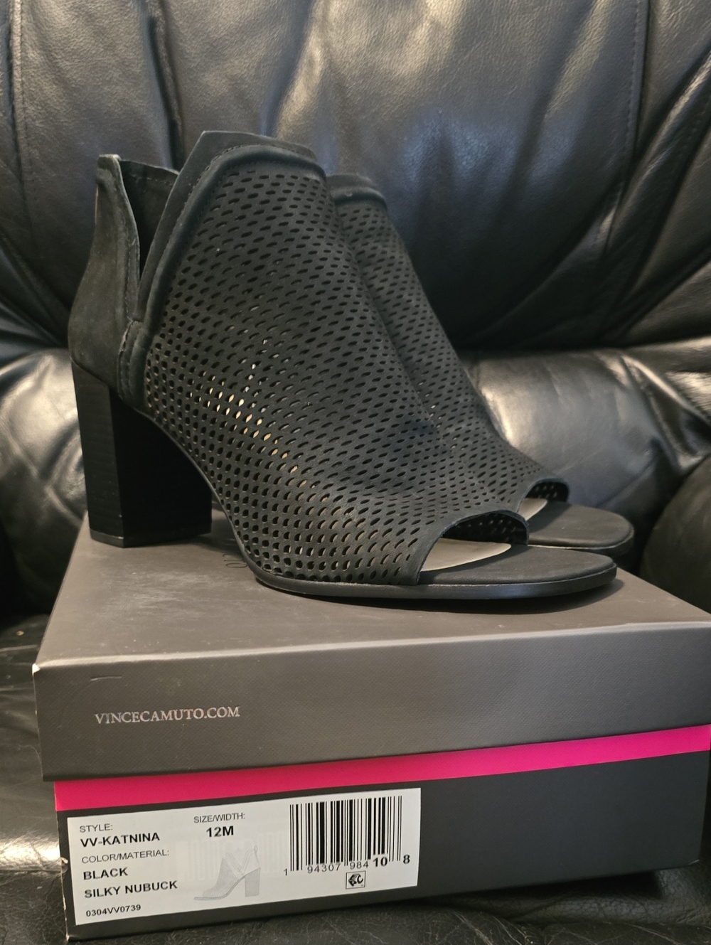 NIB Vince Camuto Katnina Perforated Nubuck Booties Black 12M Hard To Find Size!